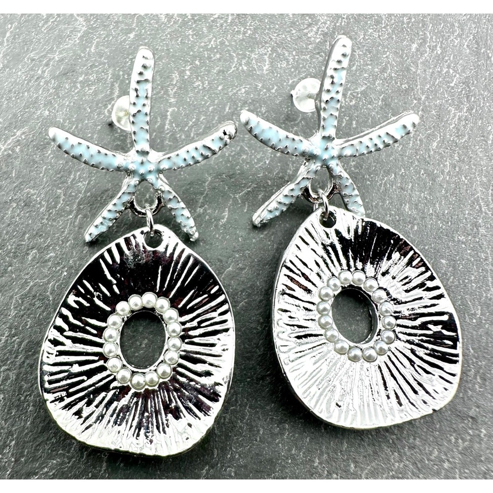 Blue Starfish Seashell Earrings Silver Tone Stud NEW